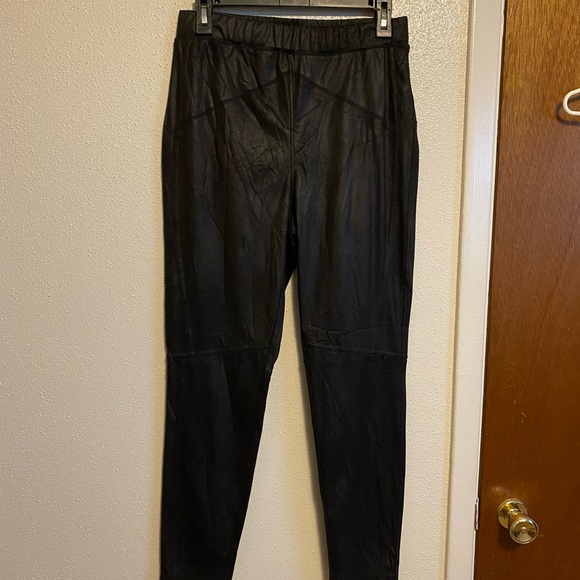Free People Women's Midnight Vegan Suede Skinny Pants. - Picture 4 of 9